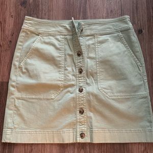 Vineyard Vines Skirt Size 4